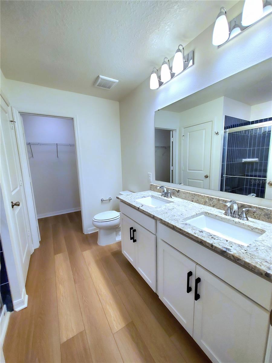 Image 7 of 7 For 7036 Cruz Court
