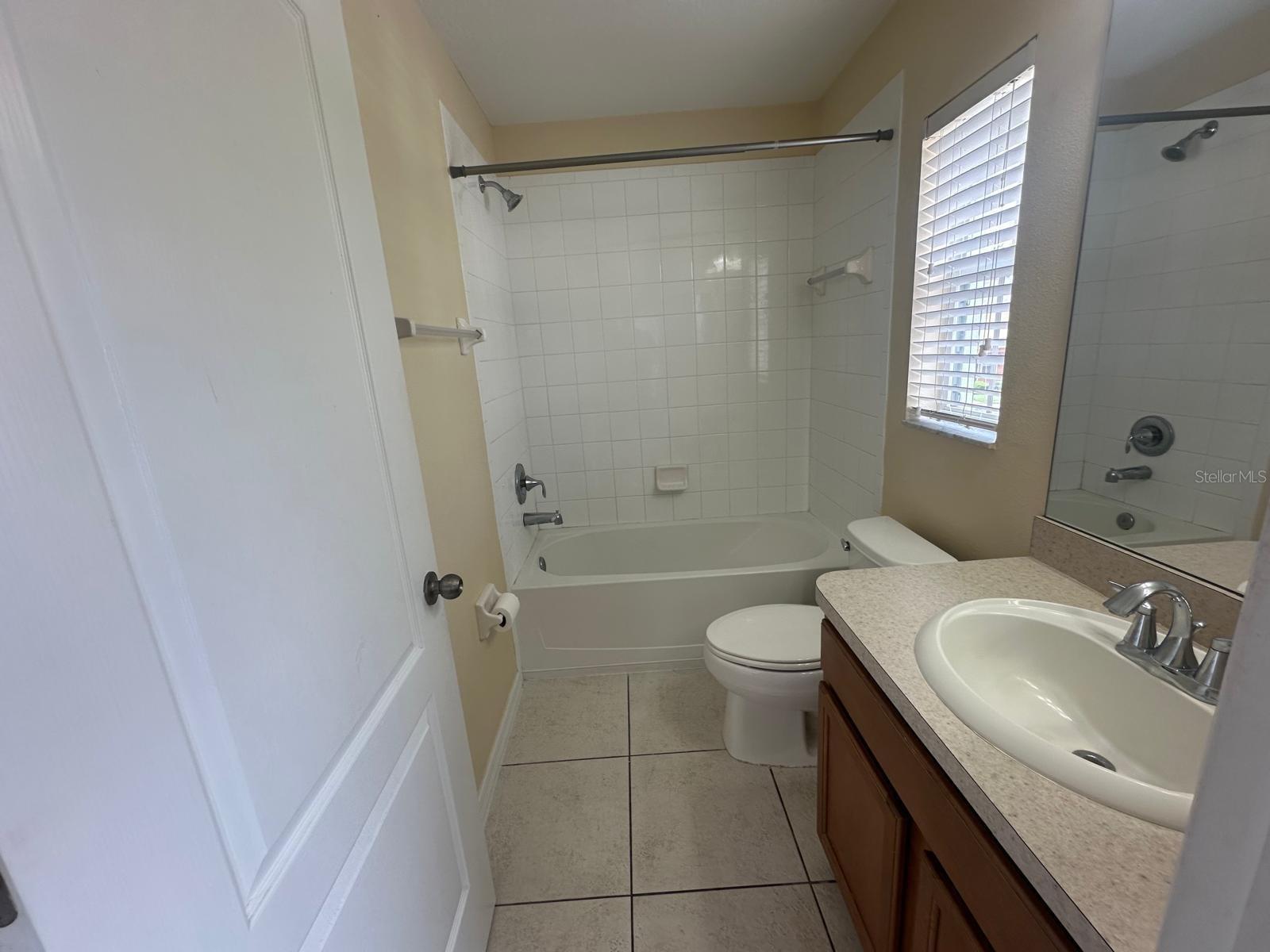Image 16 of 17 For 4182 Winding Vine Drive