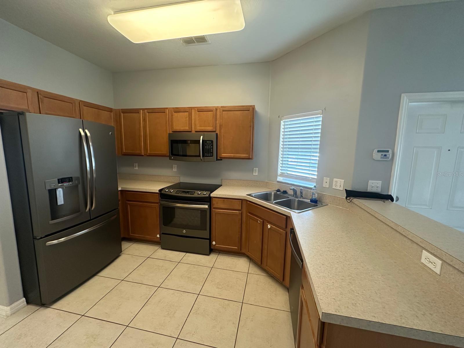 Image 4 of 17 For 4182 Winding Vine Drive