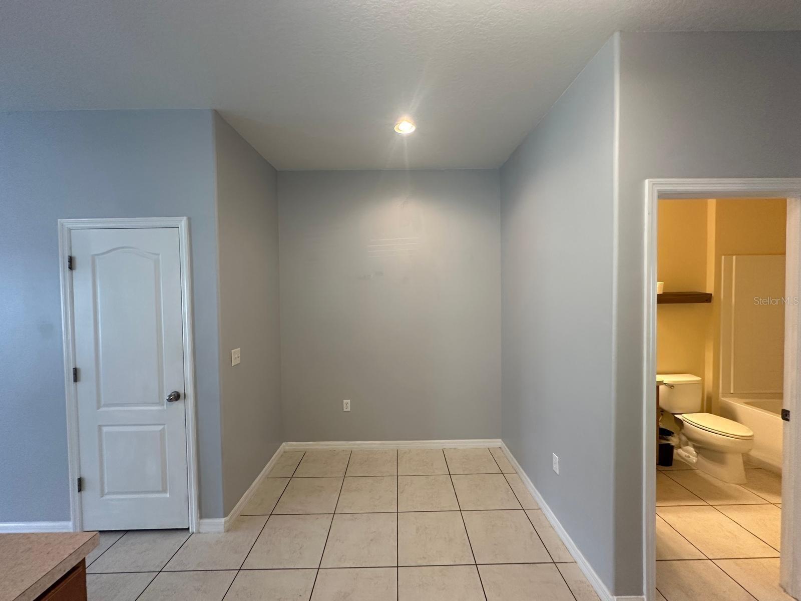 Image 5 of 17 For 4182 Winding Vine Drive