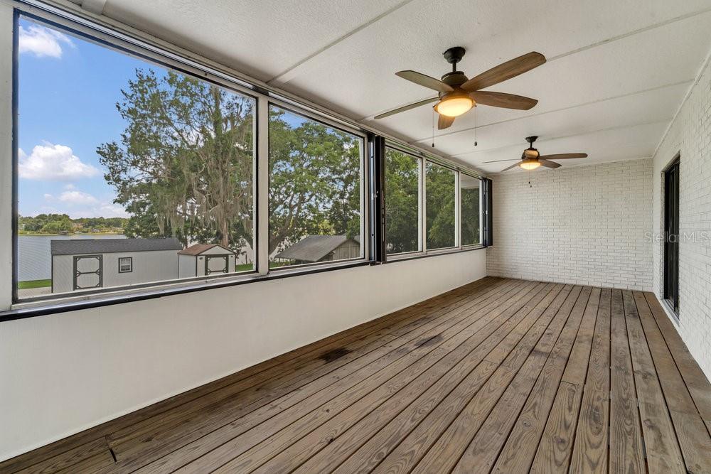Image 19 of 56 For 224 Lakeshore Drive