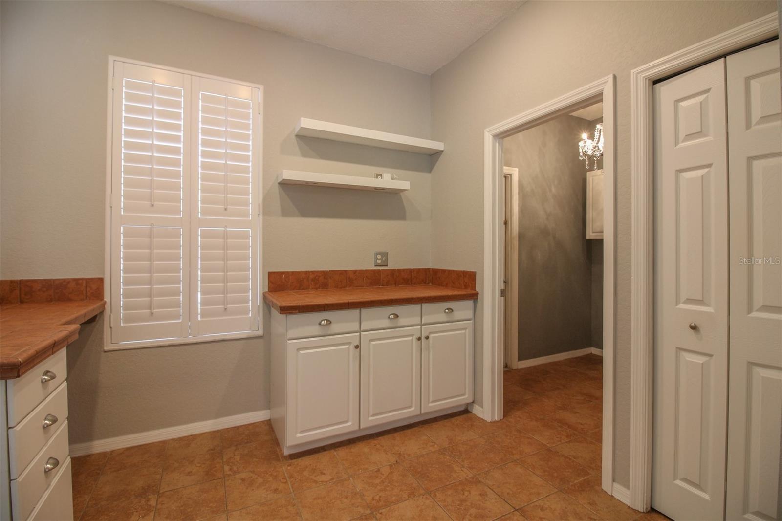 Image 10 of 21 For 5491 Moon Valley Drive