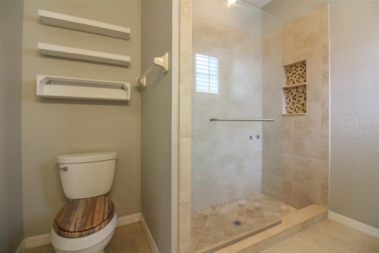 Image 15 of 21 For 5491 Moon Valley Drive