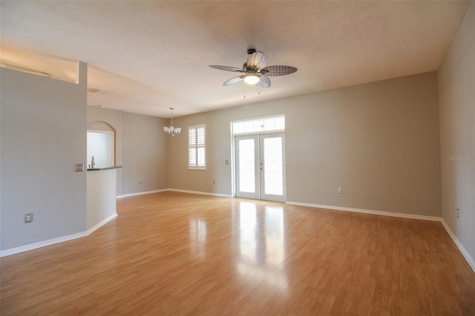 Image 4 of 21 For 5491 Moon Valley Drive