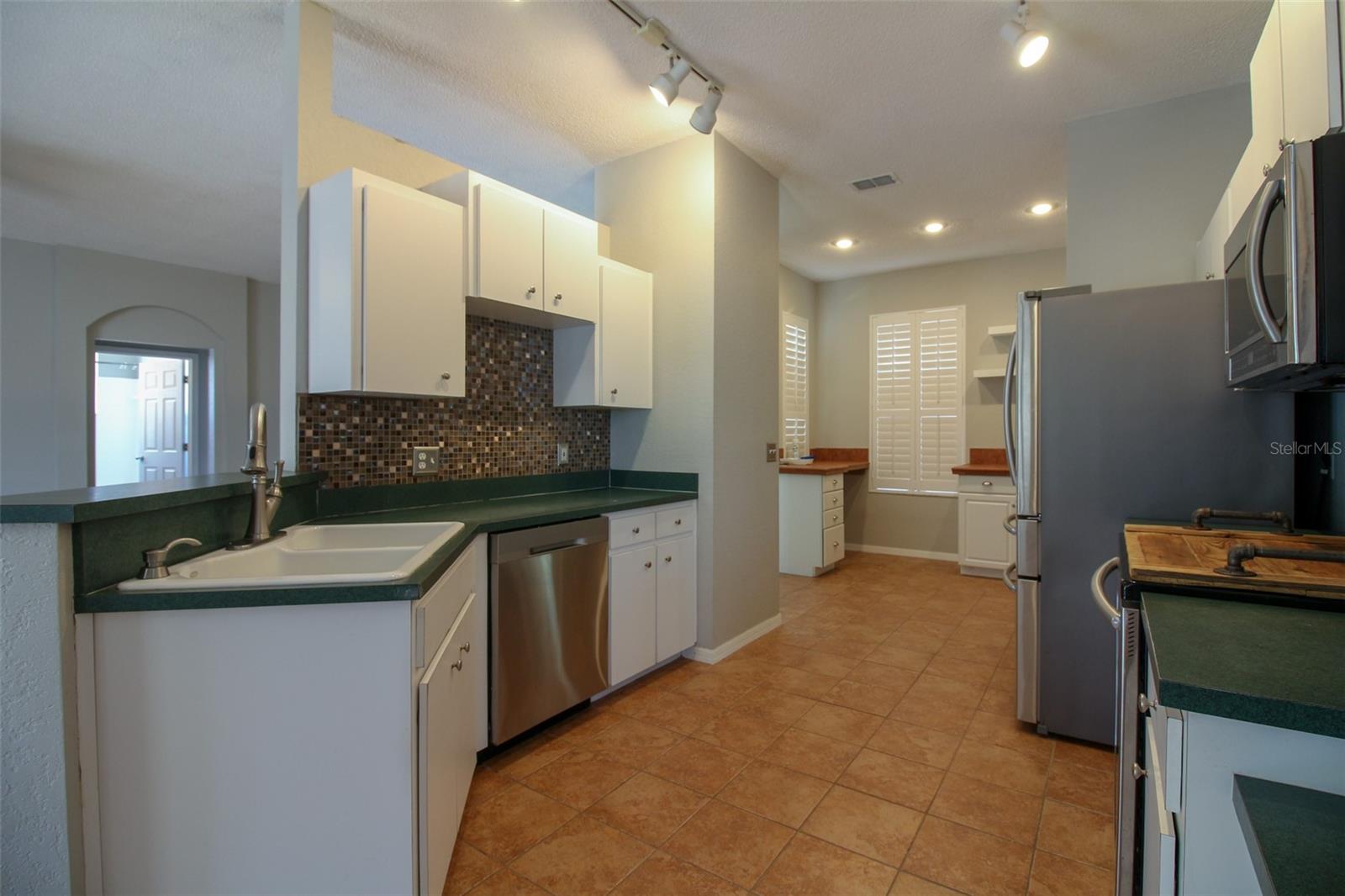 Image 6 of 21 For 5491 Moon Valley Drive