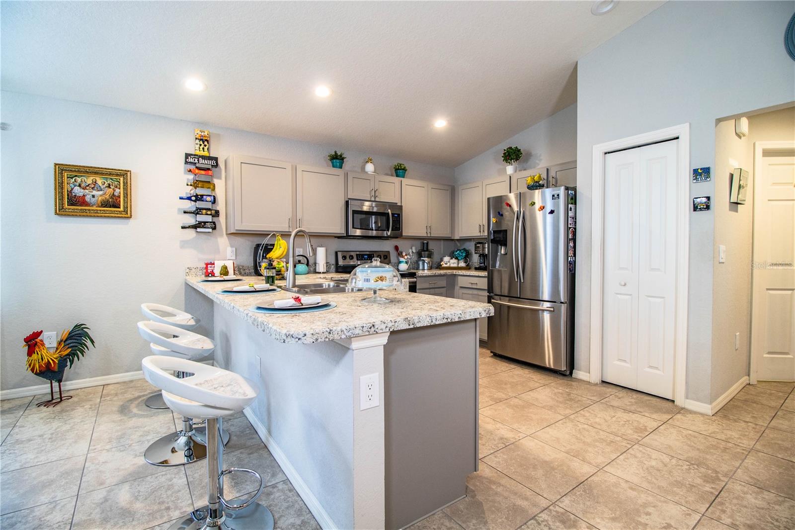 Image 10 of 58 For 8031 Brookeshire Drive