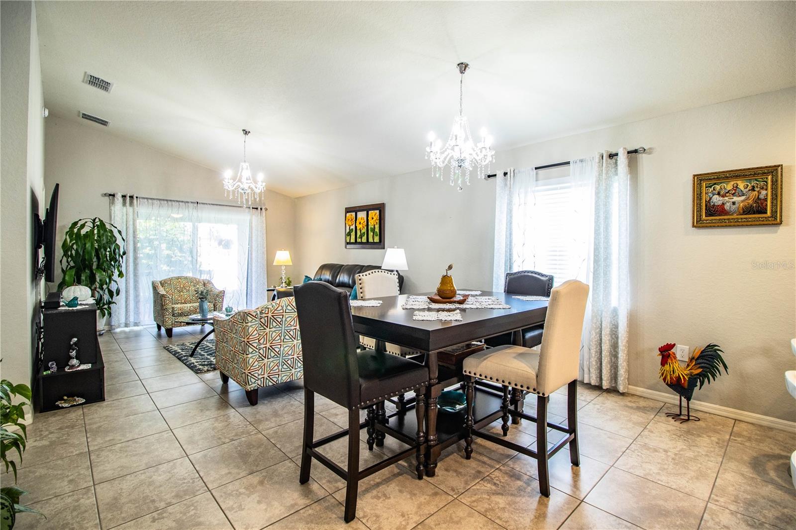 Image 14 of 58 For 8031 Brookeshire Drive