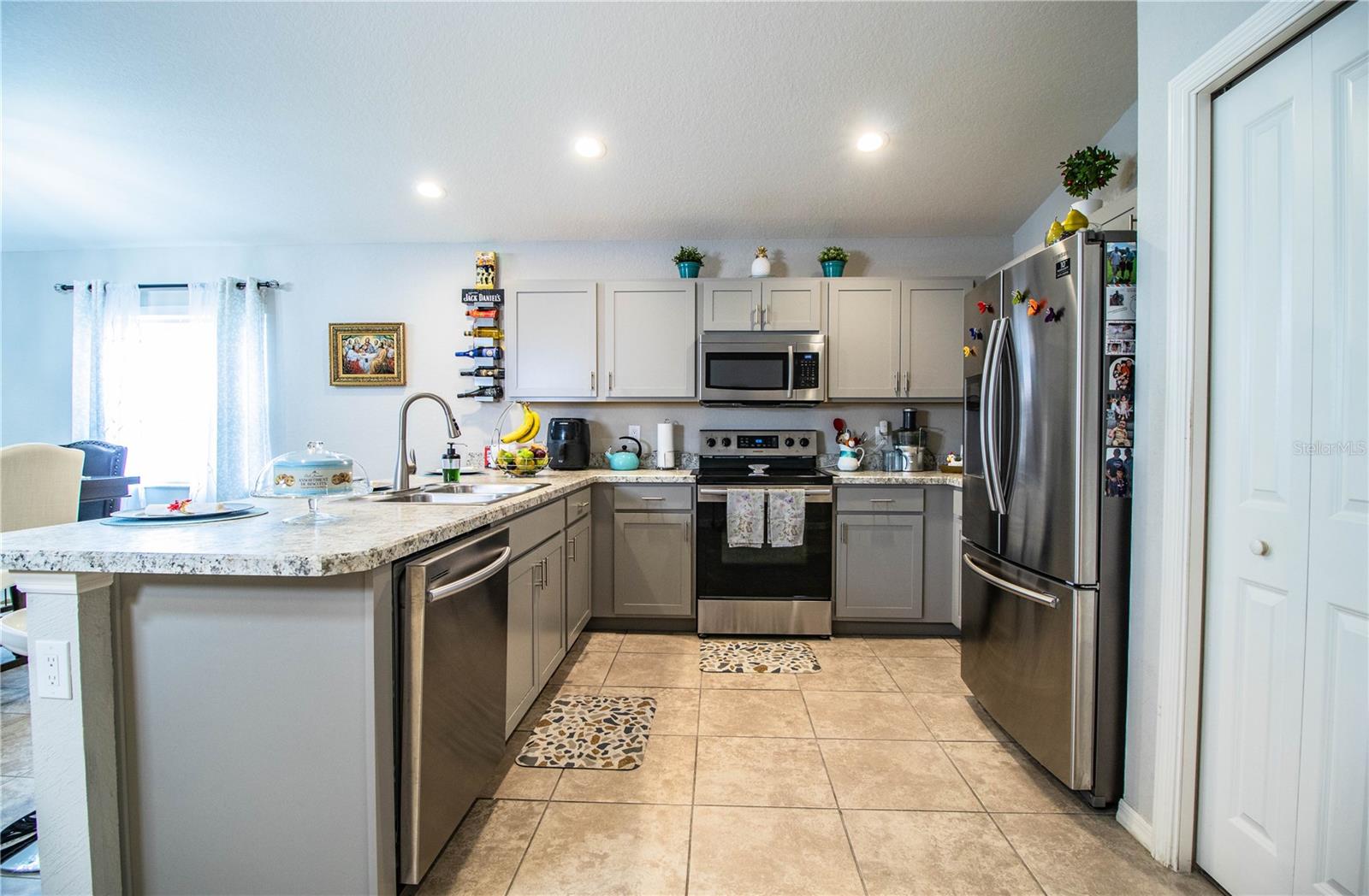 Image 6 of 58 For 8031 Brookeshire Drive