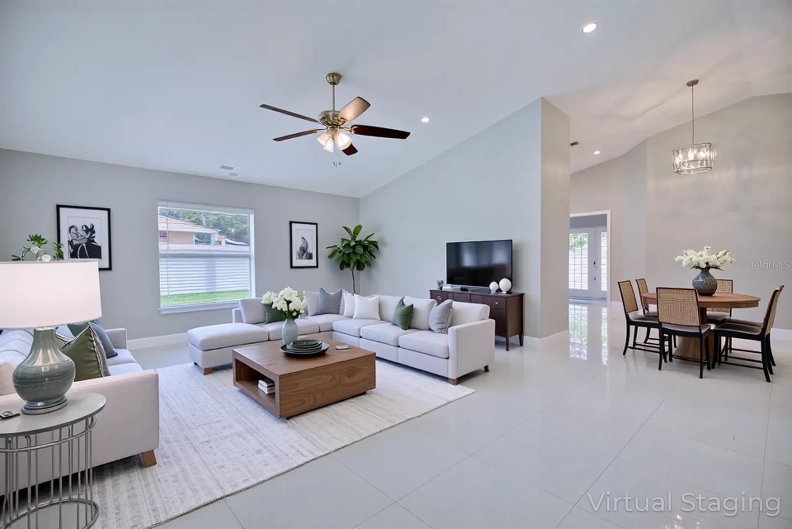 Image 3 of 36 For 3012 King Drive 207