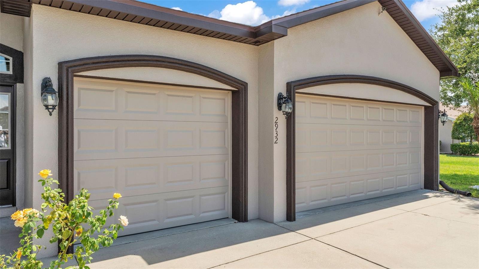 Image 13 of 59 For 2932 Blackwater Creek Dr