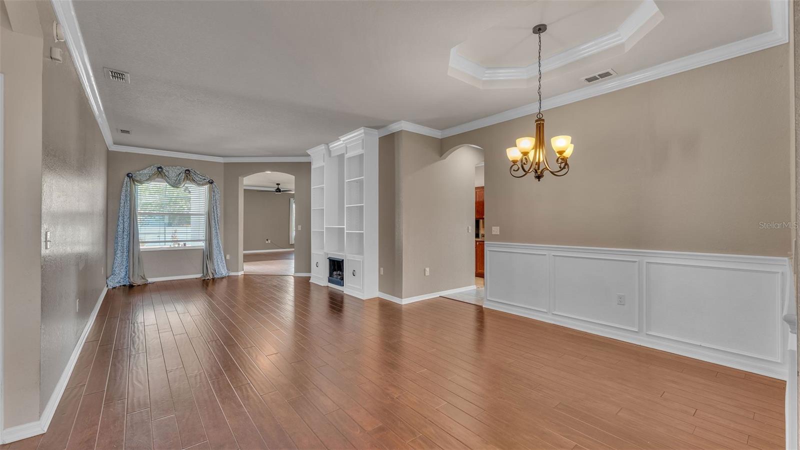 Image 20 of 59 For 2932 Blackwater Creek Dr