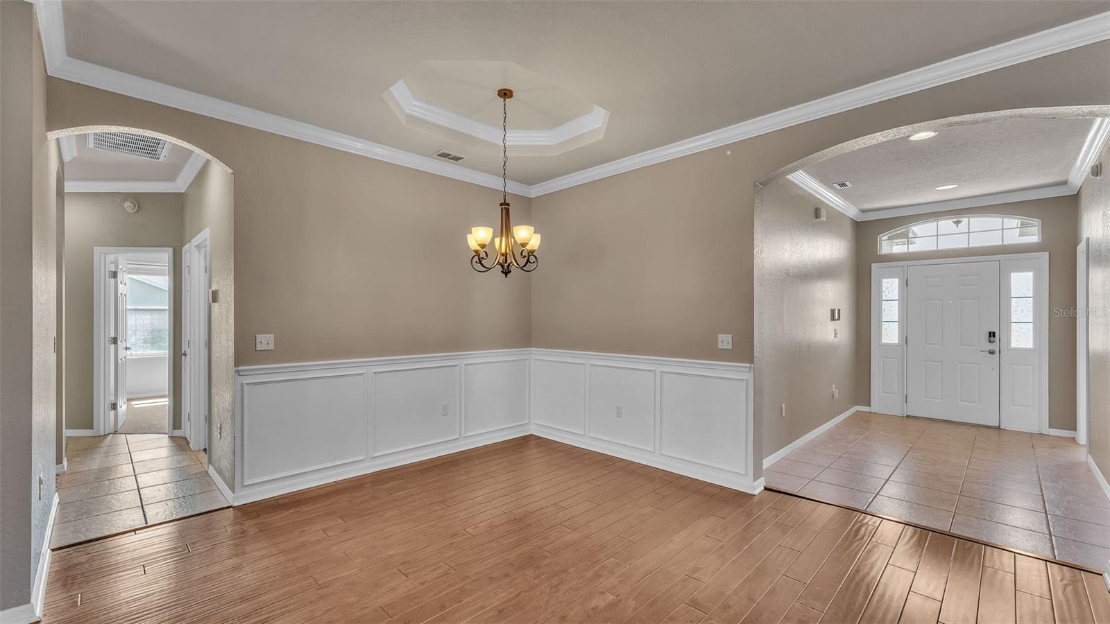 Image 22 of 59 For 2932 Blackwater Creek Dr