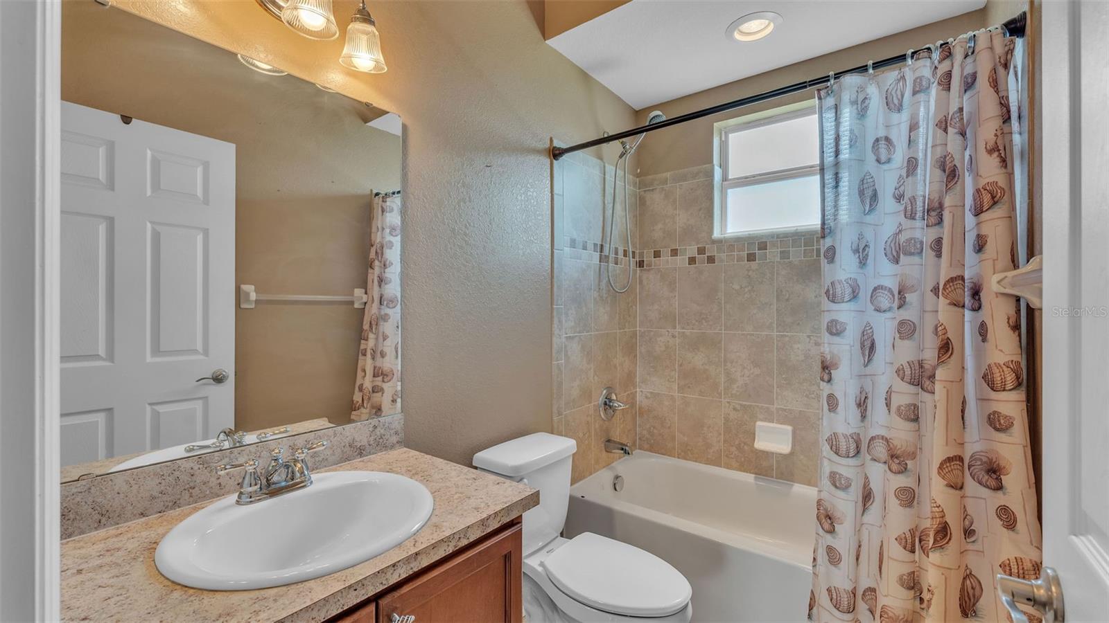 Image 49 of 59 For 2932 Blackwater Creek Dr