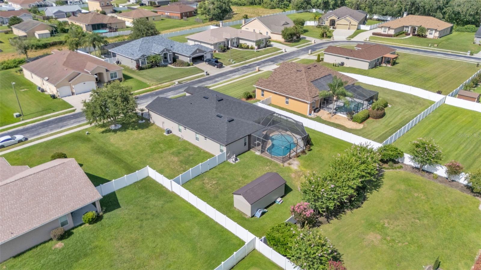 Image 7 of 59 For 2932 Blackwater Creek Dr