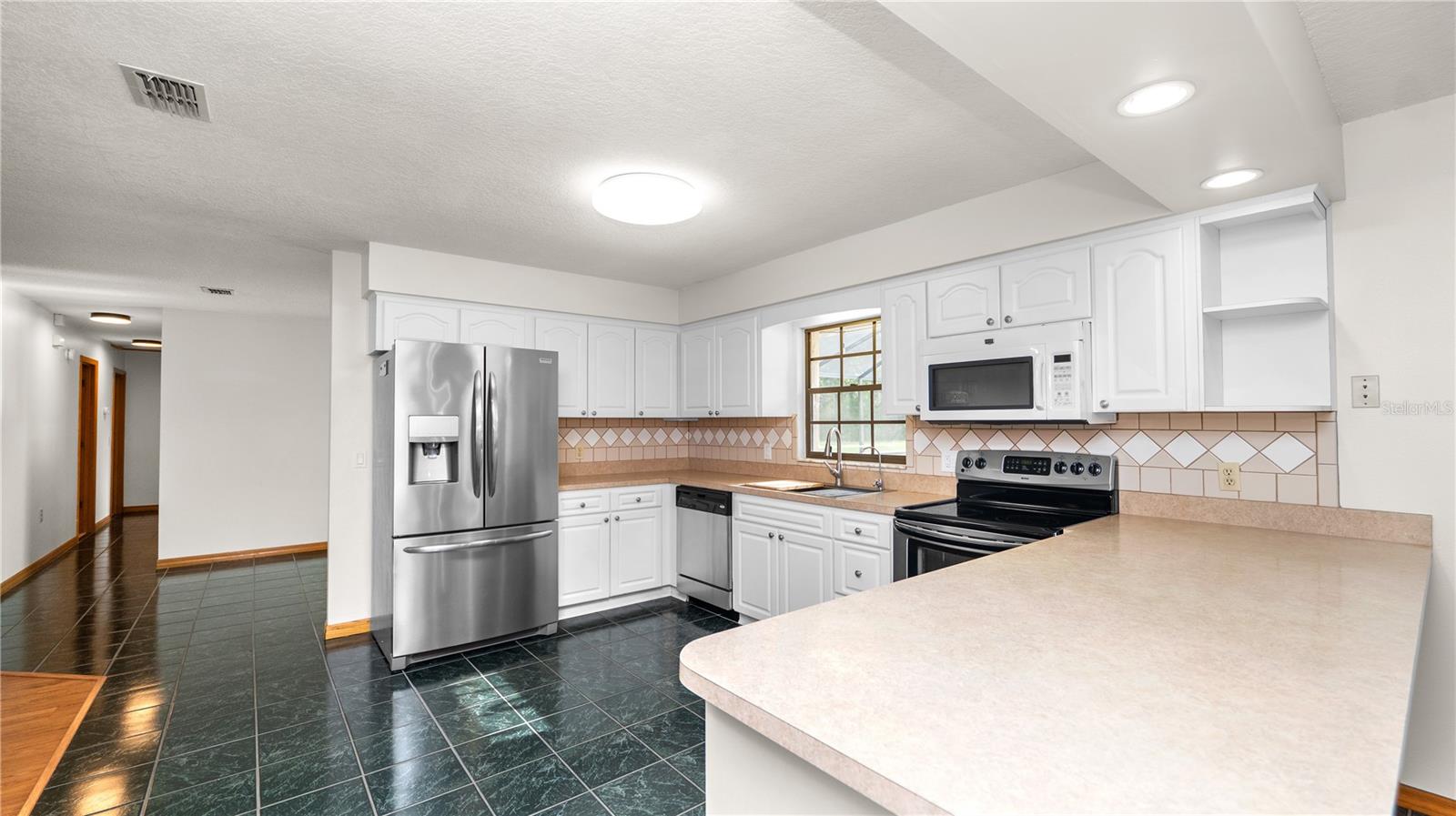 Image 18 of 61 For 6504 Hereford Drive