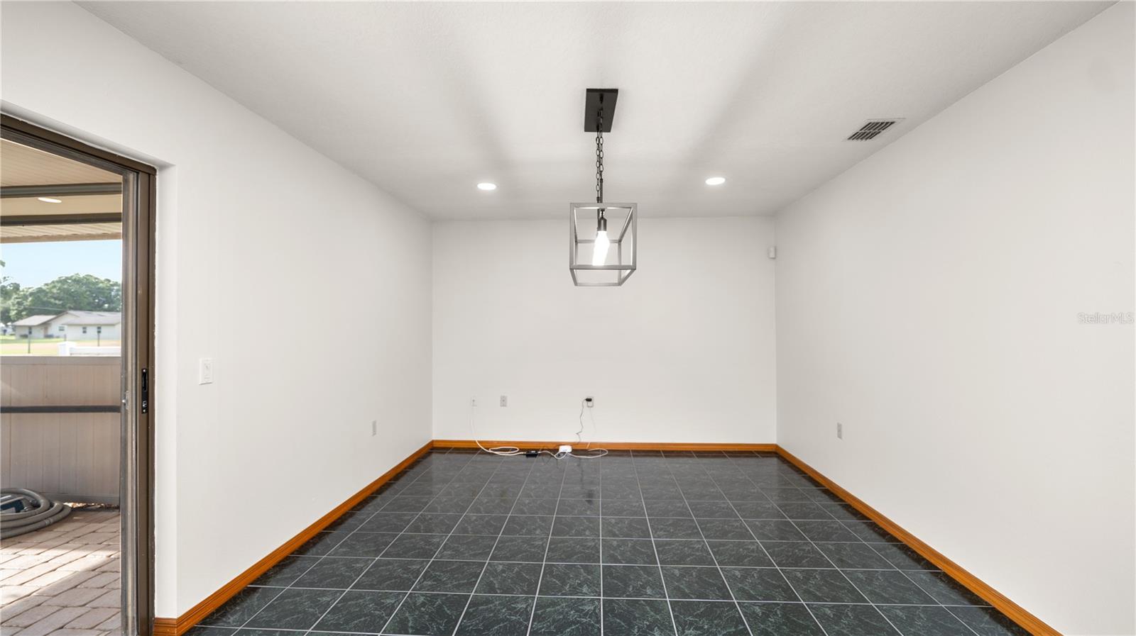 Image 20 of 61 For 6504 Hereford Drive