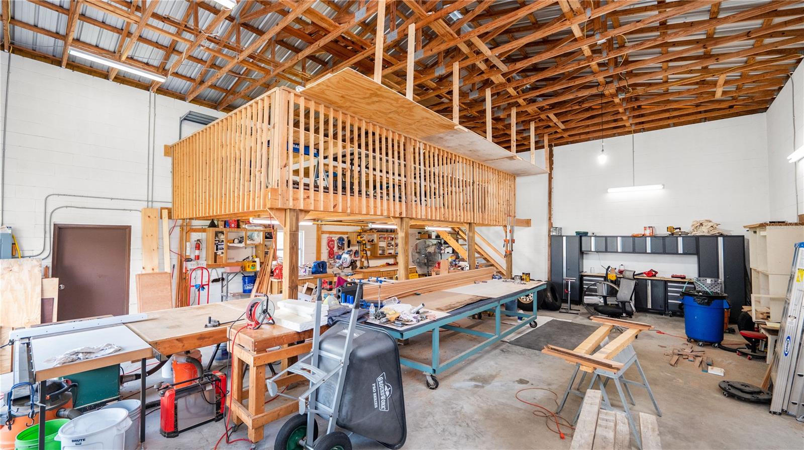 Image 46 of 61 For 6504 Hereford Drive