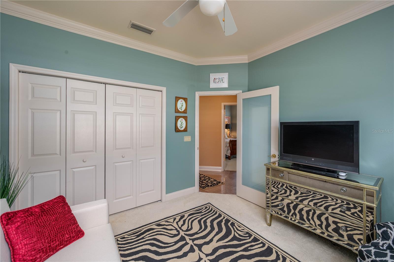 Image 41 of 53 For 825 Square Lake Drive