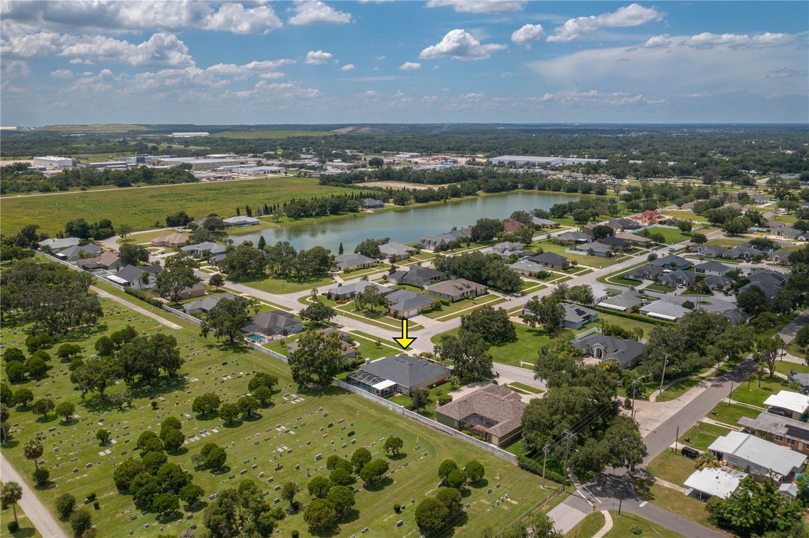 Image 9 of 53 For 825 Square Lake Drive