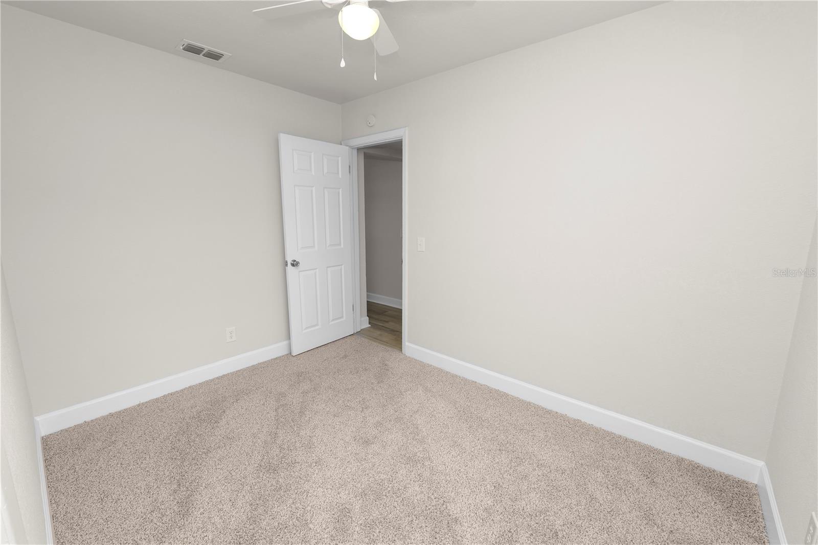Image 20 of 32 For 2931 Pineway Avenue
