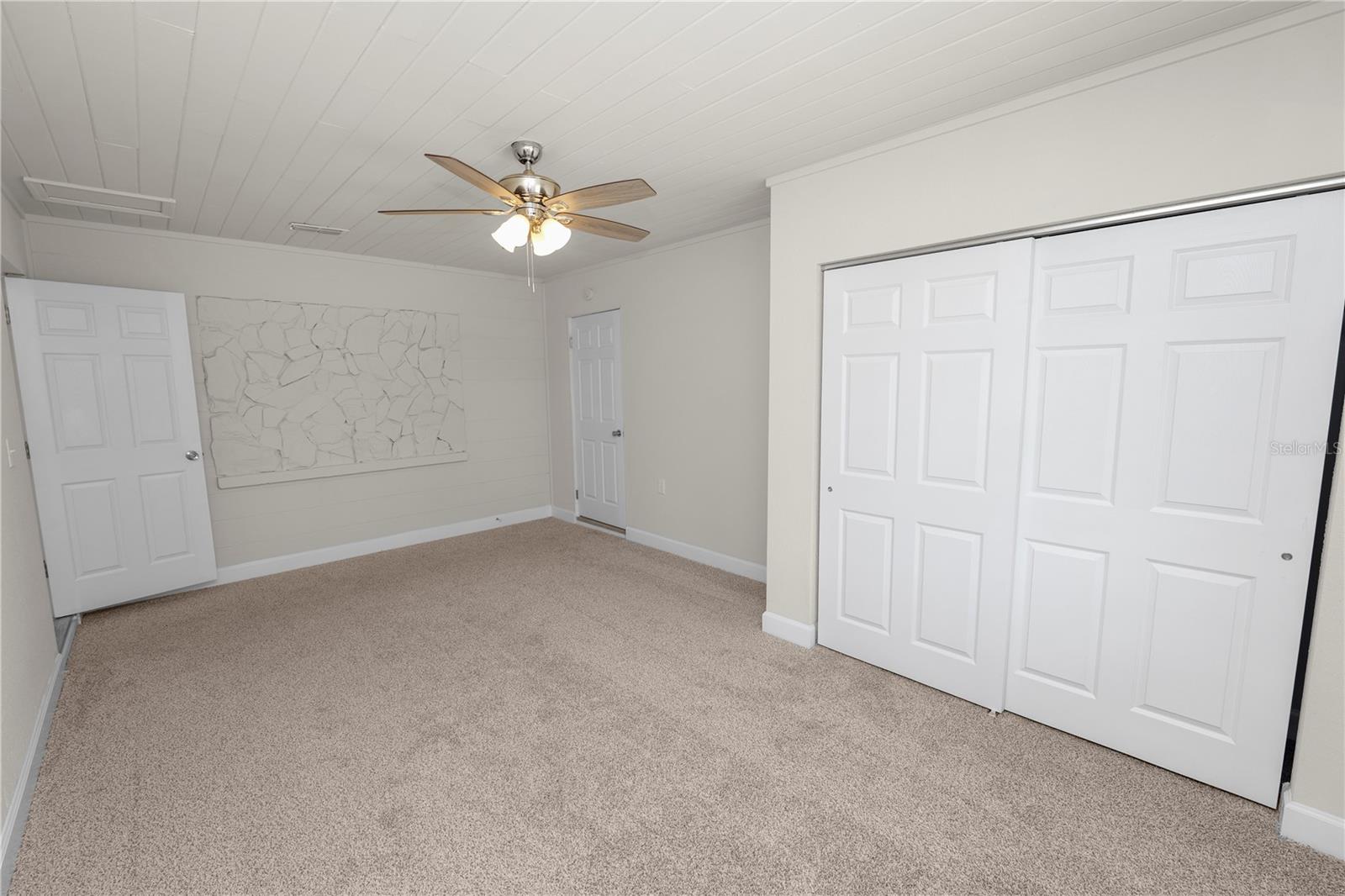 Image 24 of 32 For 2931 Pineway Avenue