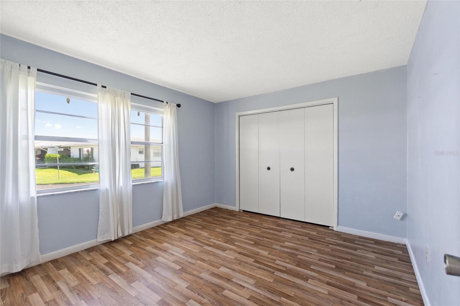 Image 16 of 21 For 486 Cameo Drive