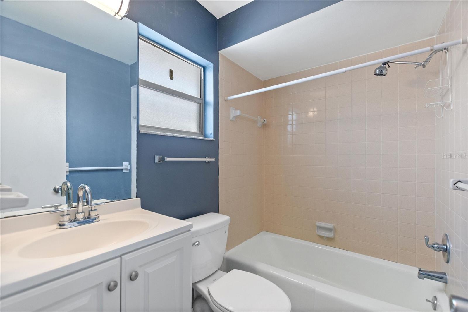 Image 18 of 21 For 486 Cameo Drive