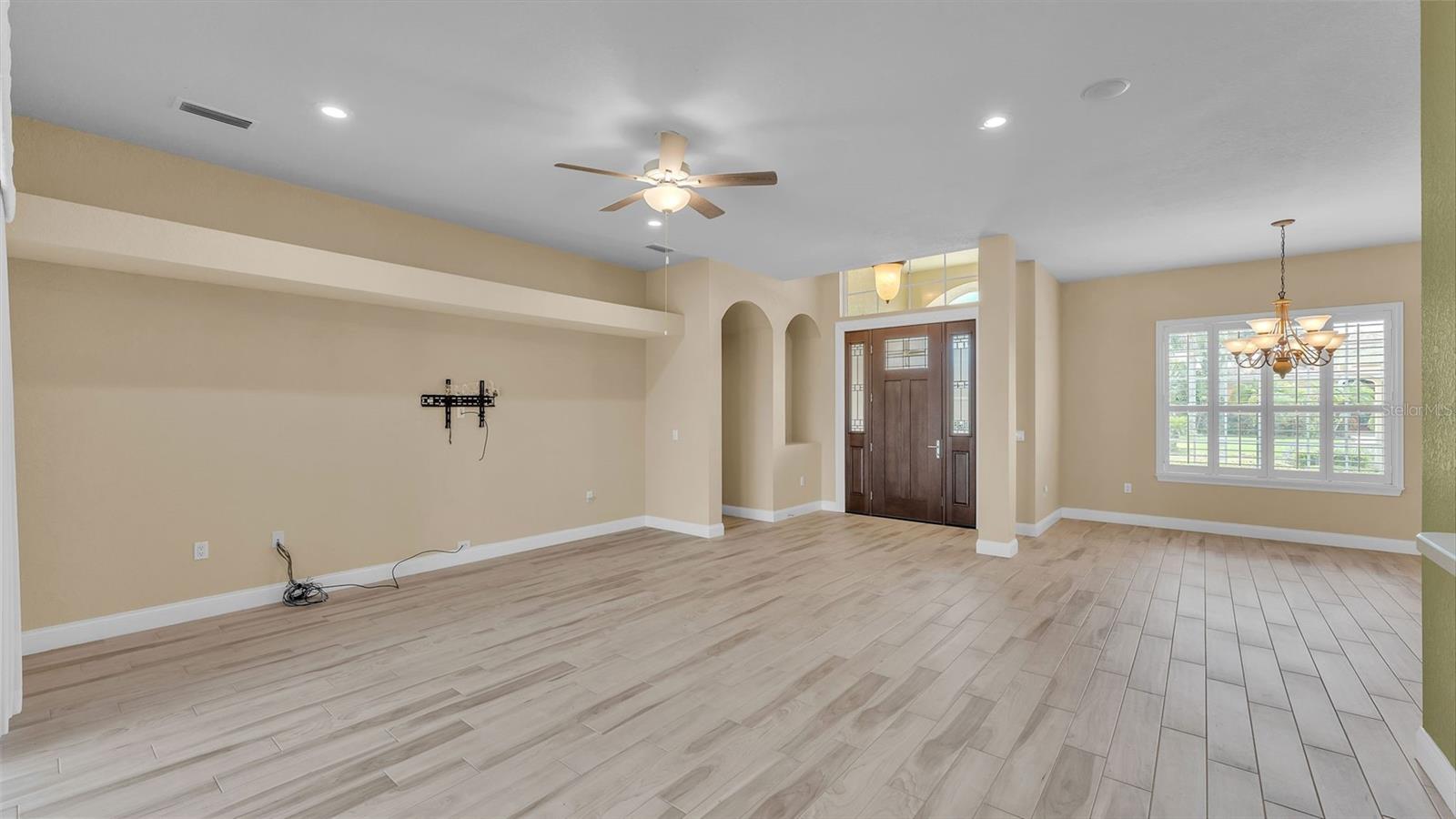 Image 17 of 53 For 5564 Pebble Beach Drive