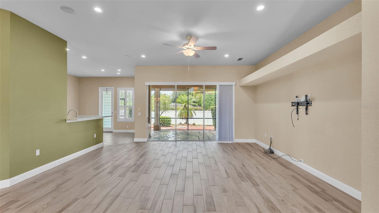 Image 19 of 53 For 5564 Pebble Beach Drive