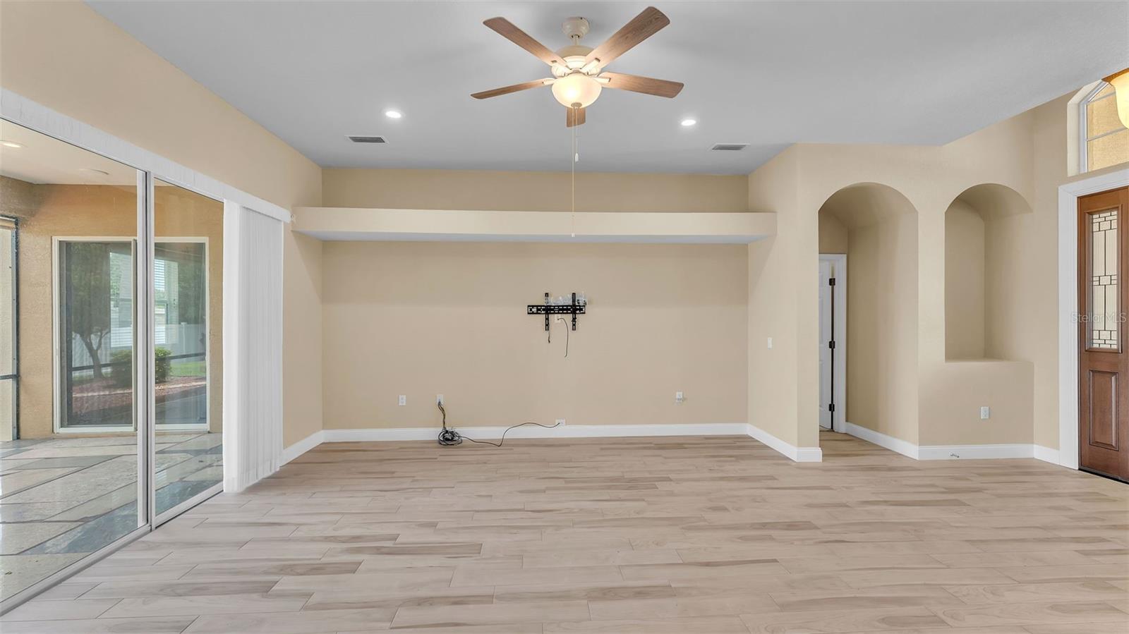 Image 21 of 53 For 5564 Pebble Beach Drive