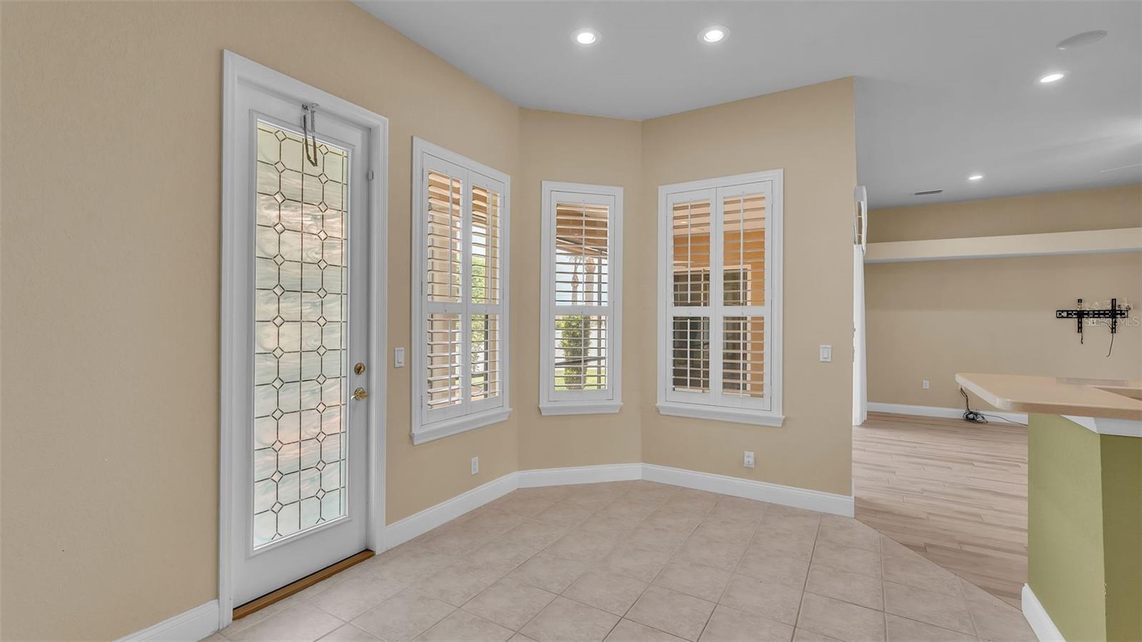 Image 29 of 53 For 5564 Pebble Beach Drive