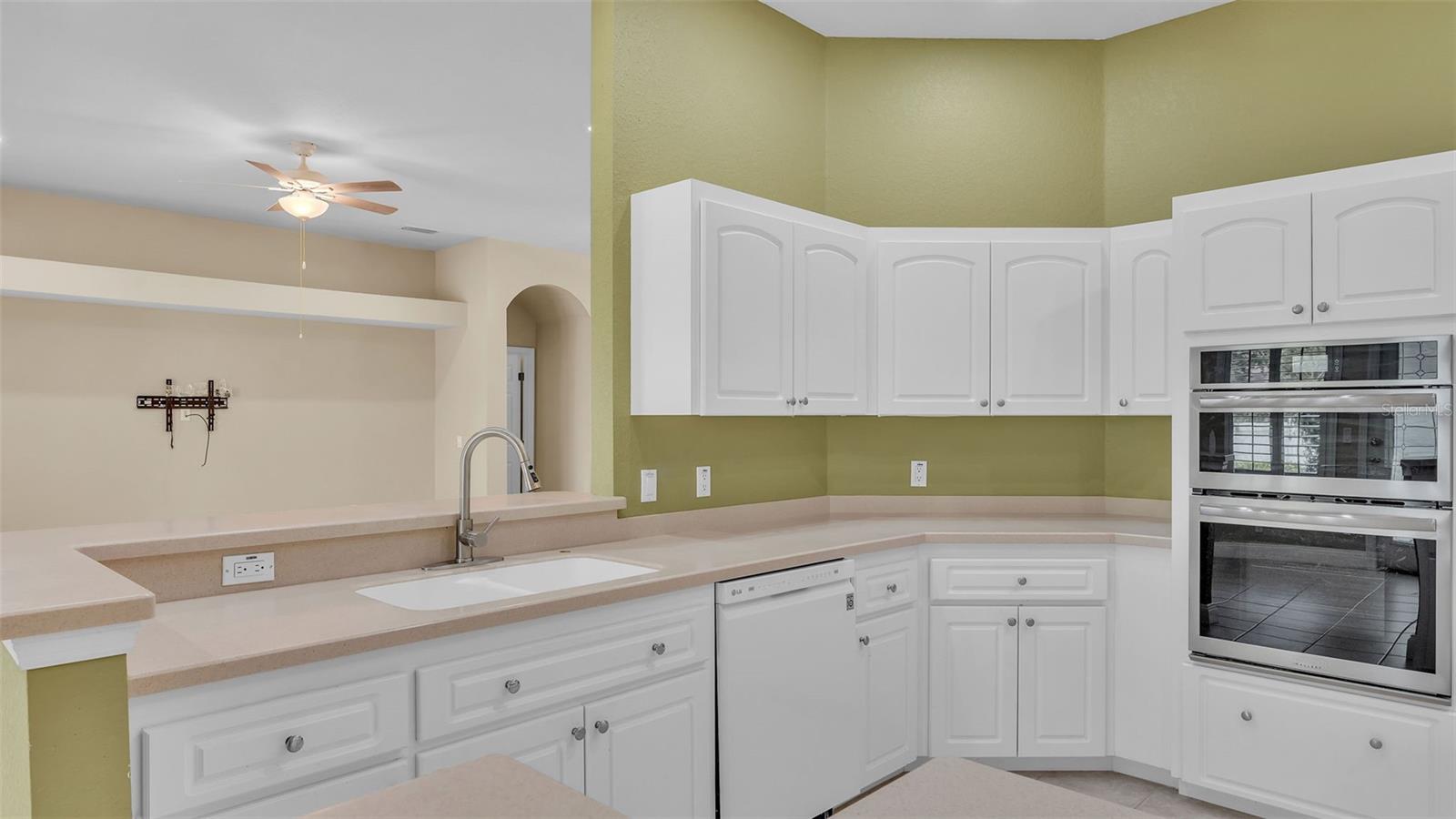 Image 31 of 53 For 5564 Pebble Beach Drive
