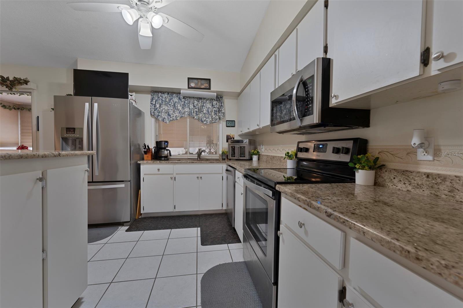Image 5 of 28 For 2234 Sea Island Circle N