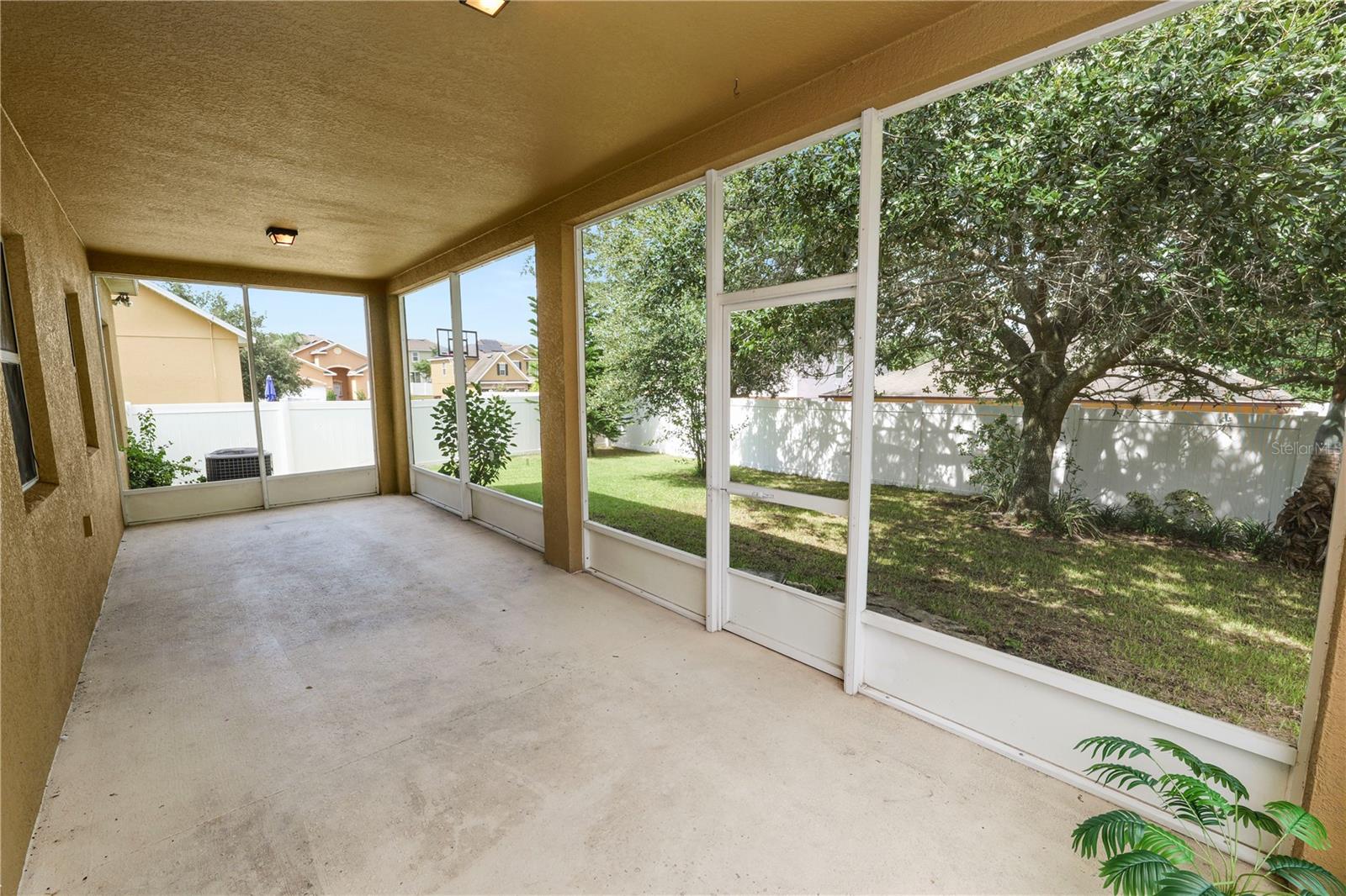 Image 31 of 38 For 613 Stonehaven Drive