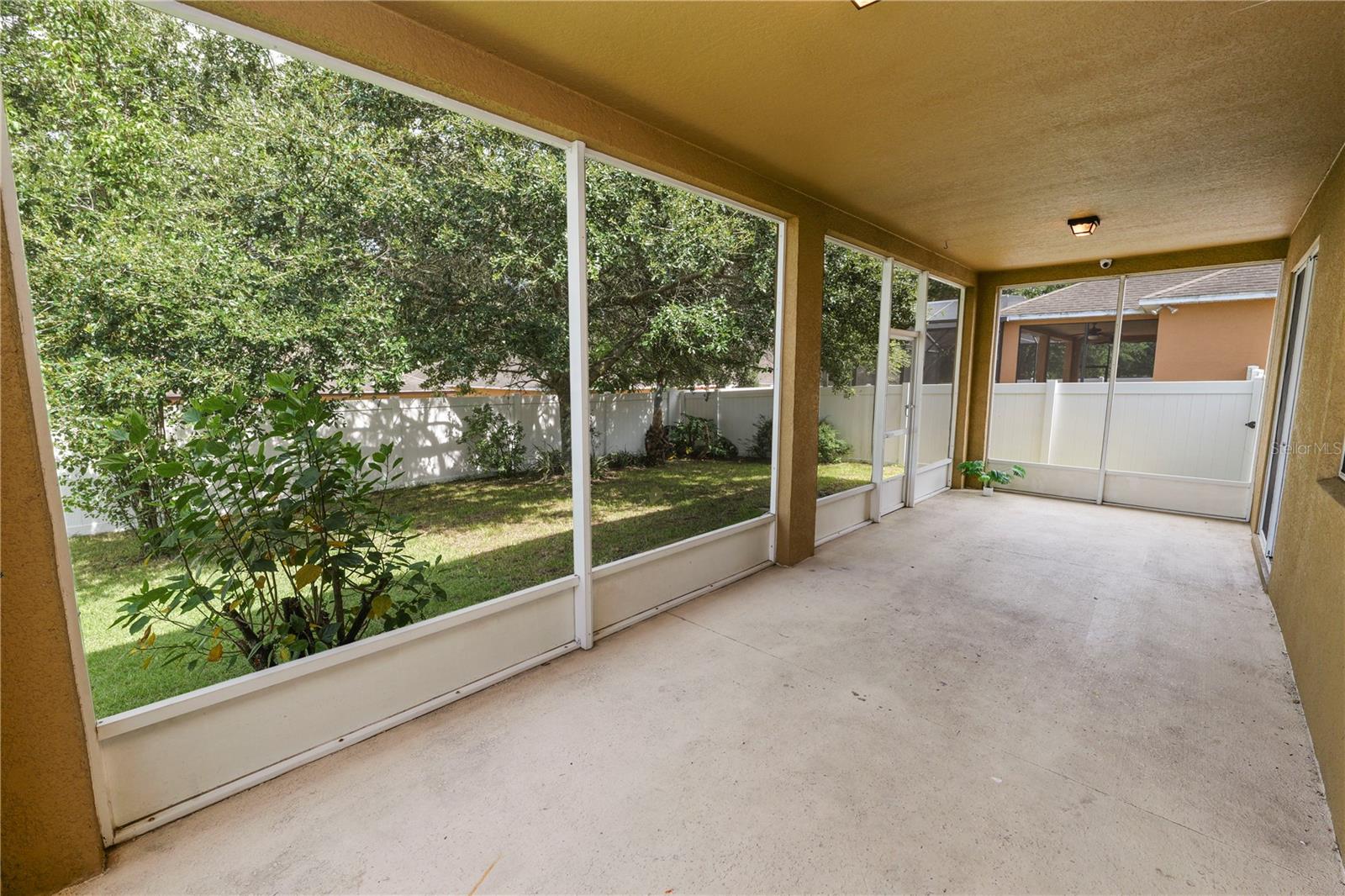 Image 33 of 38 For 613 Stonehaven Drive