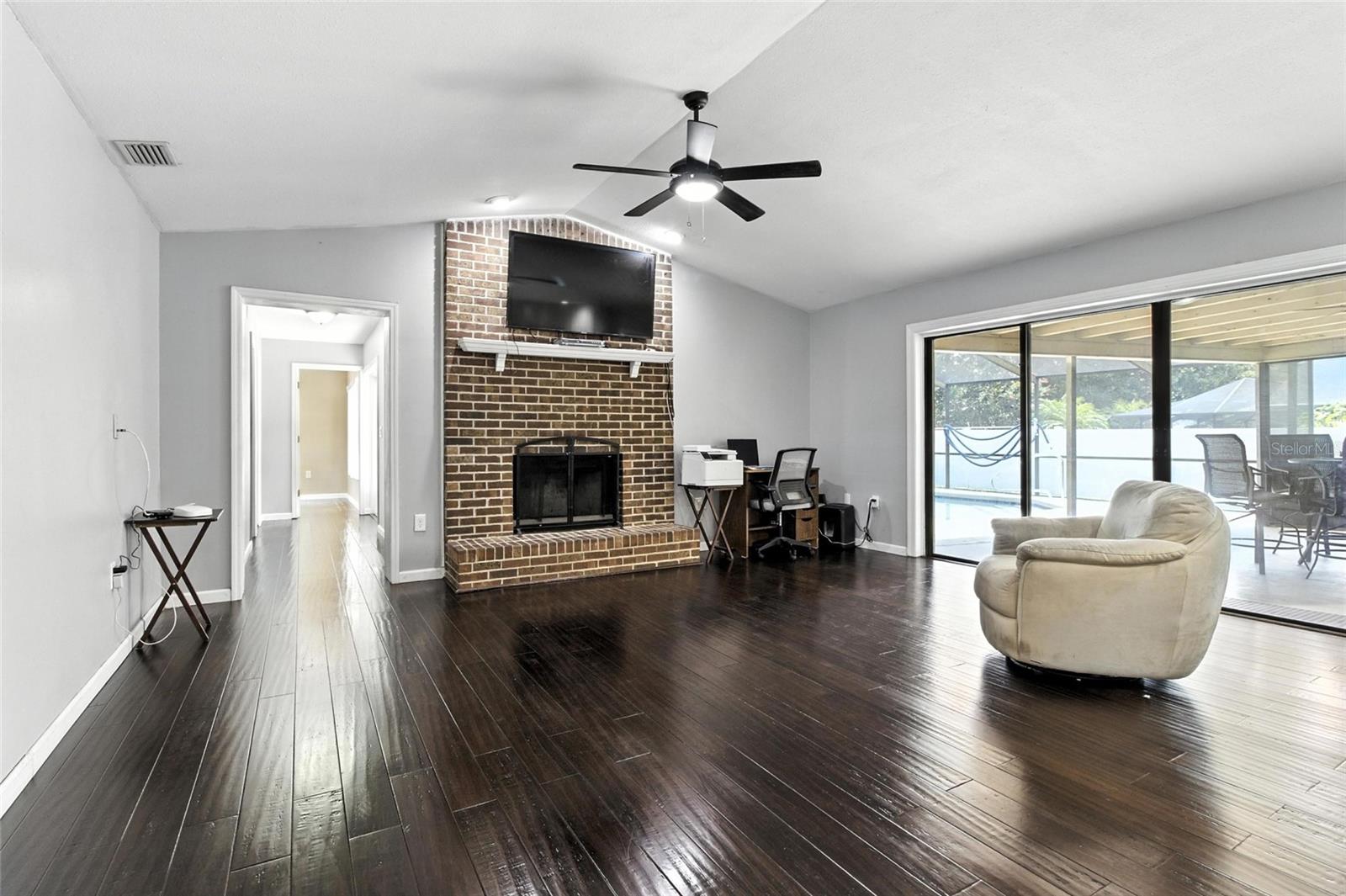 Image 13 of 48 For 709 Sagewood Drive