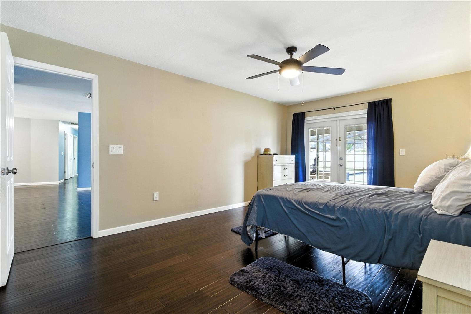 Image 17 of 48 For 709 Sagewood Drive