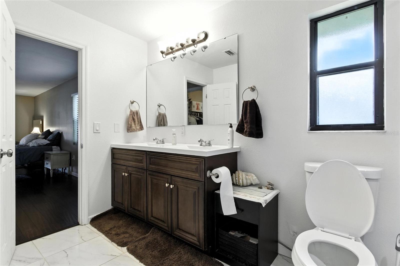 Image 20 of 48 For 709 Sagewood Drive