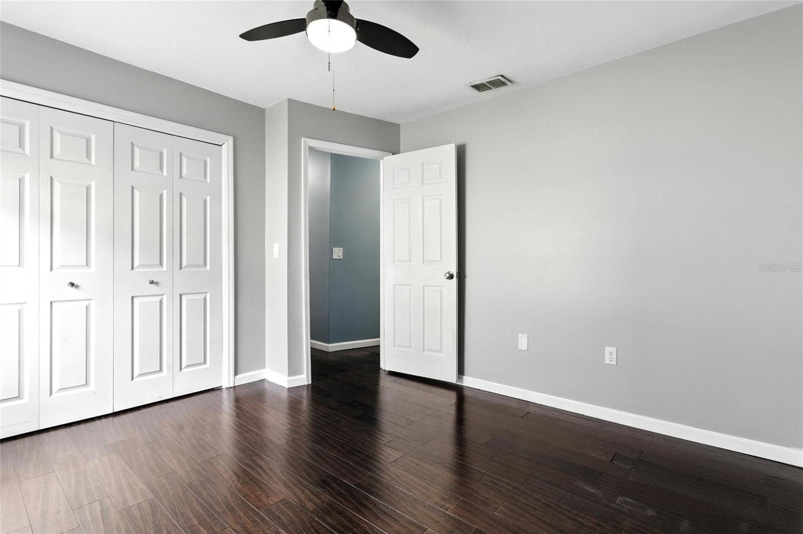 Image 24 of 48 For 709 Sagewood Drive