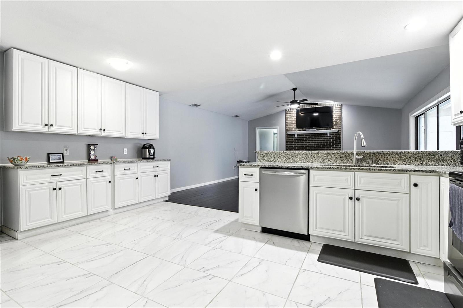 Image 9 of 48 For 709 Sagewood Drive