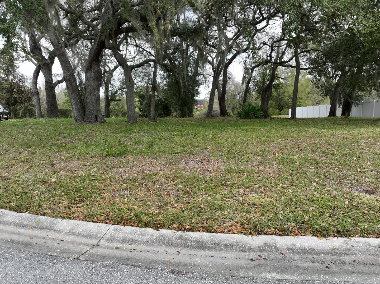 Image 9 of 9 For 5142 Lake Deeson Woods Court