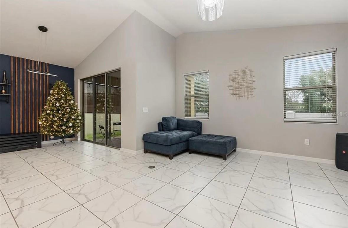 Image 13 of 26 For 1380 Clear Brook Place