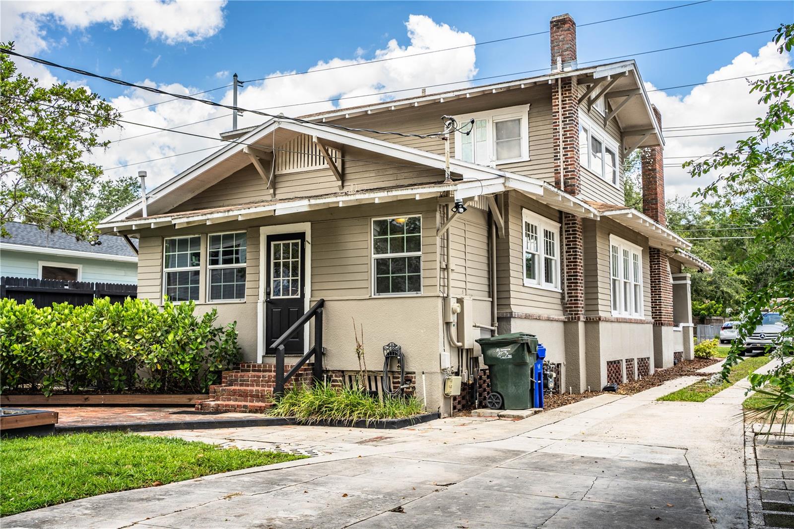Image 11 of 74 For 721 Frank Lloyd Wright Way
