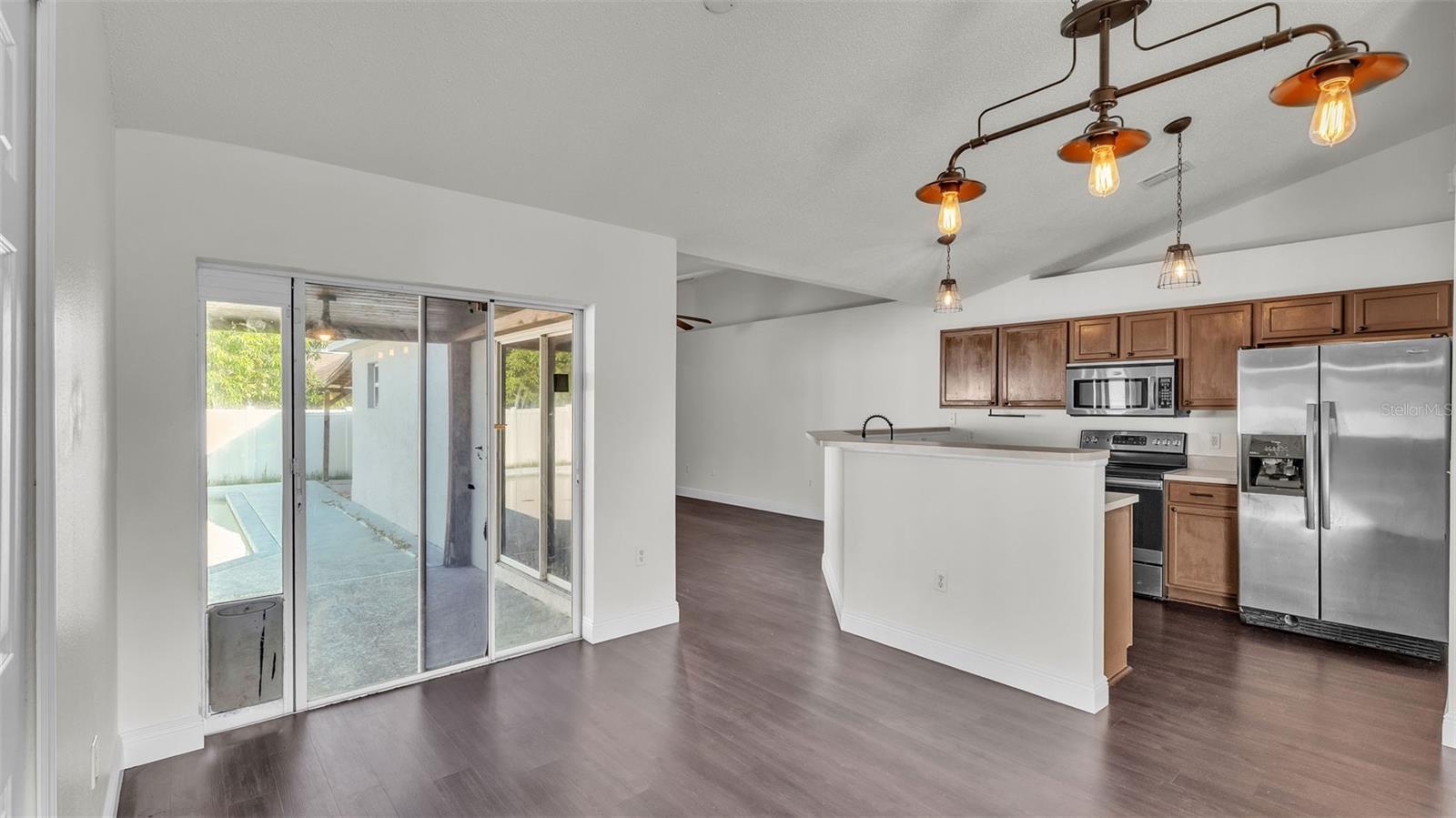 Image 10 of 42 For 3917 Warbler Drive