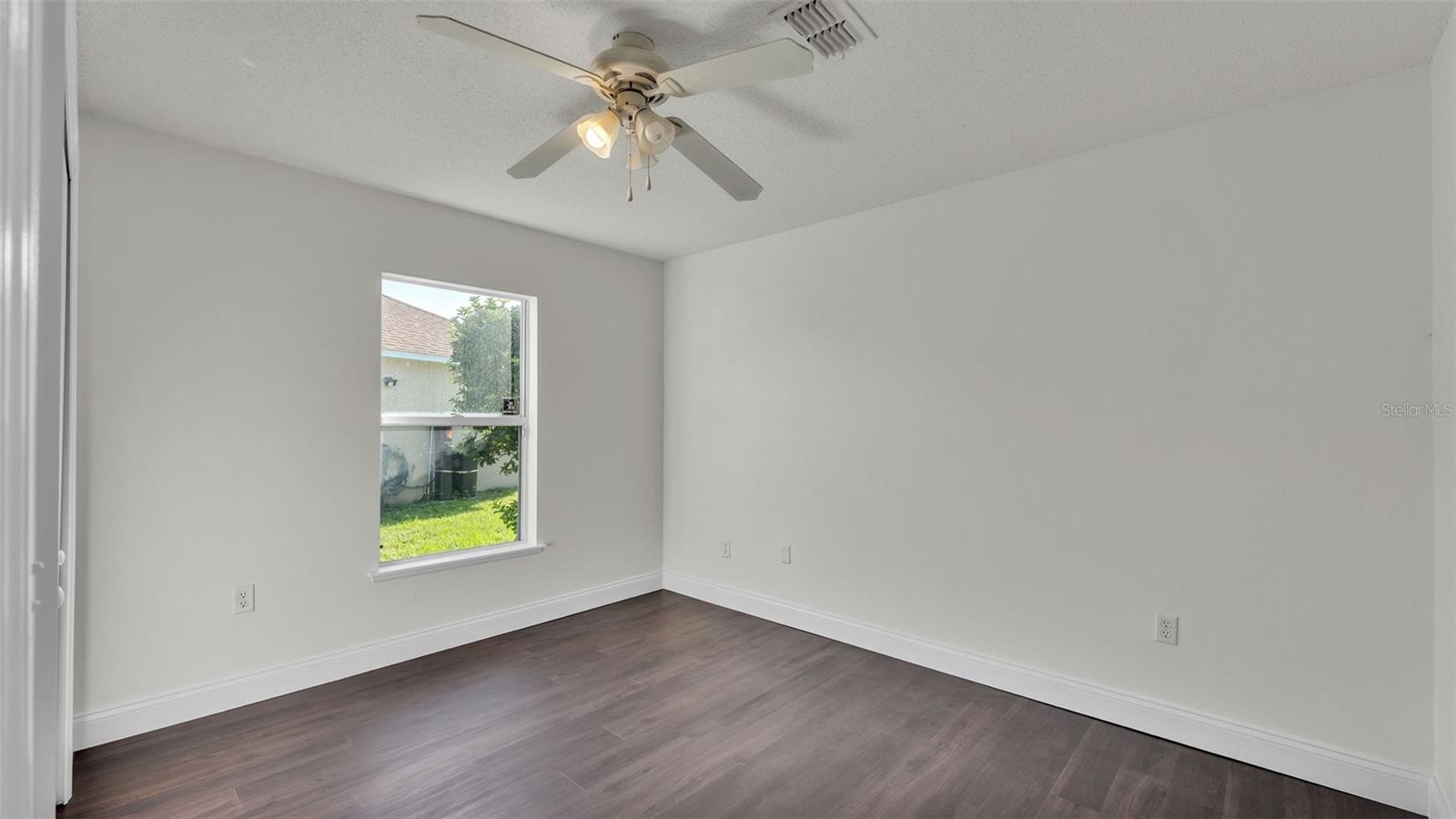 Image 40 of 42 For 3917 Warbler Drive