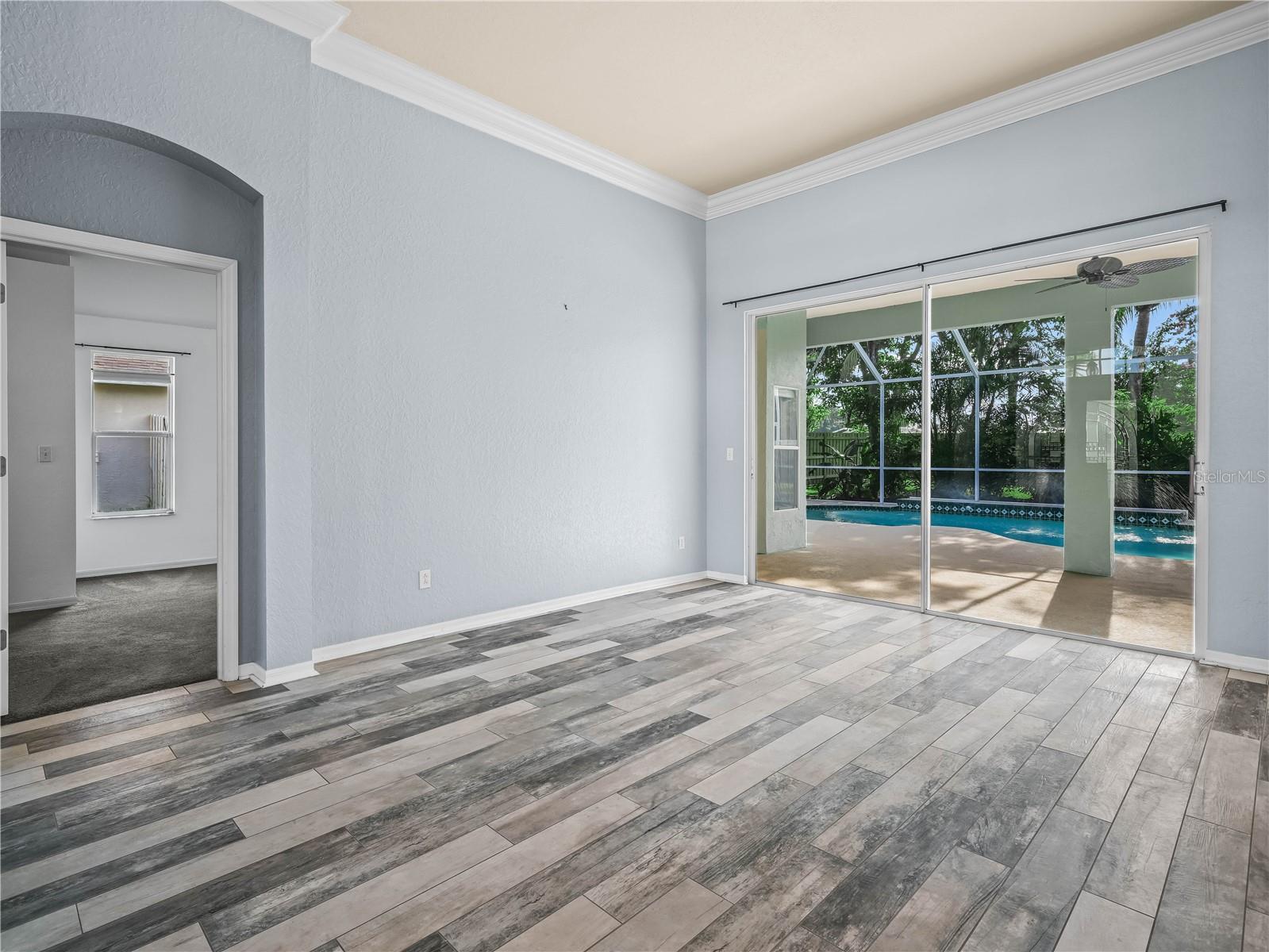 Listing photo id 0 for 3504 Kilmer Drive