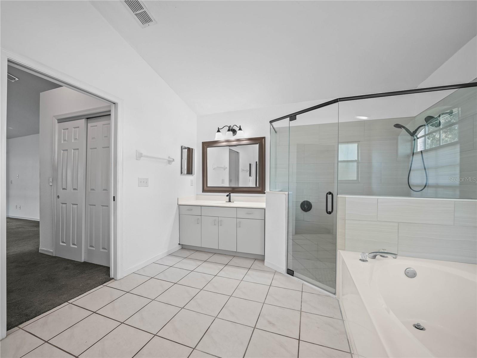Listing photo id 20 for 3504 Kilmer Drive