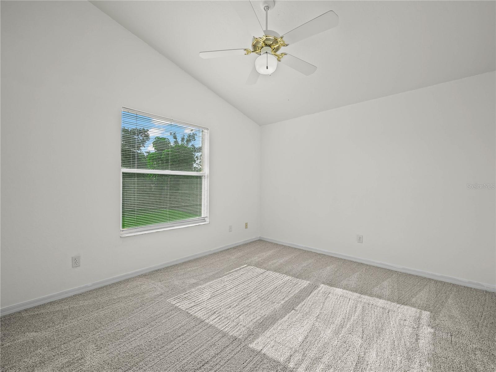 Listing photo id 22 for 3504 Kilmer Drive