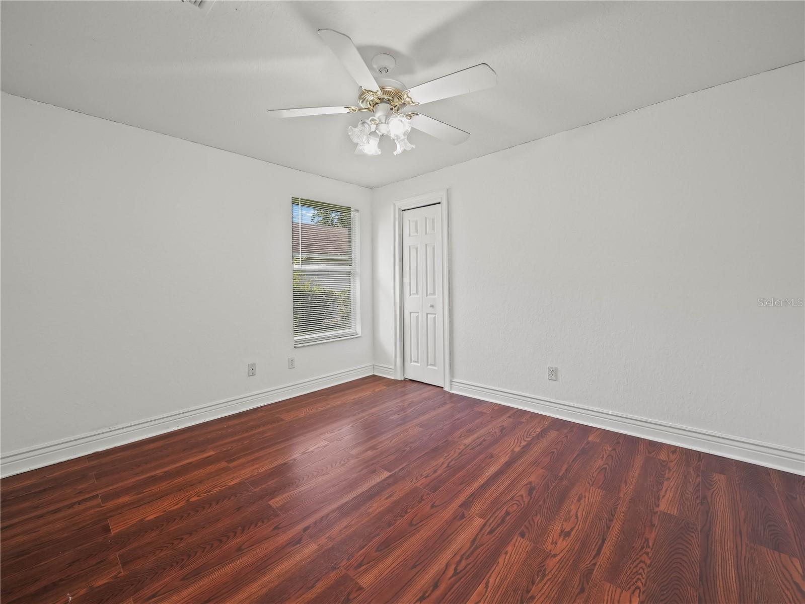 Listing photo id 25 for 3504 Kilmer Drive