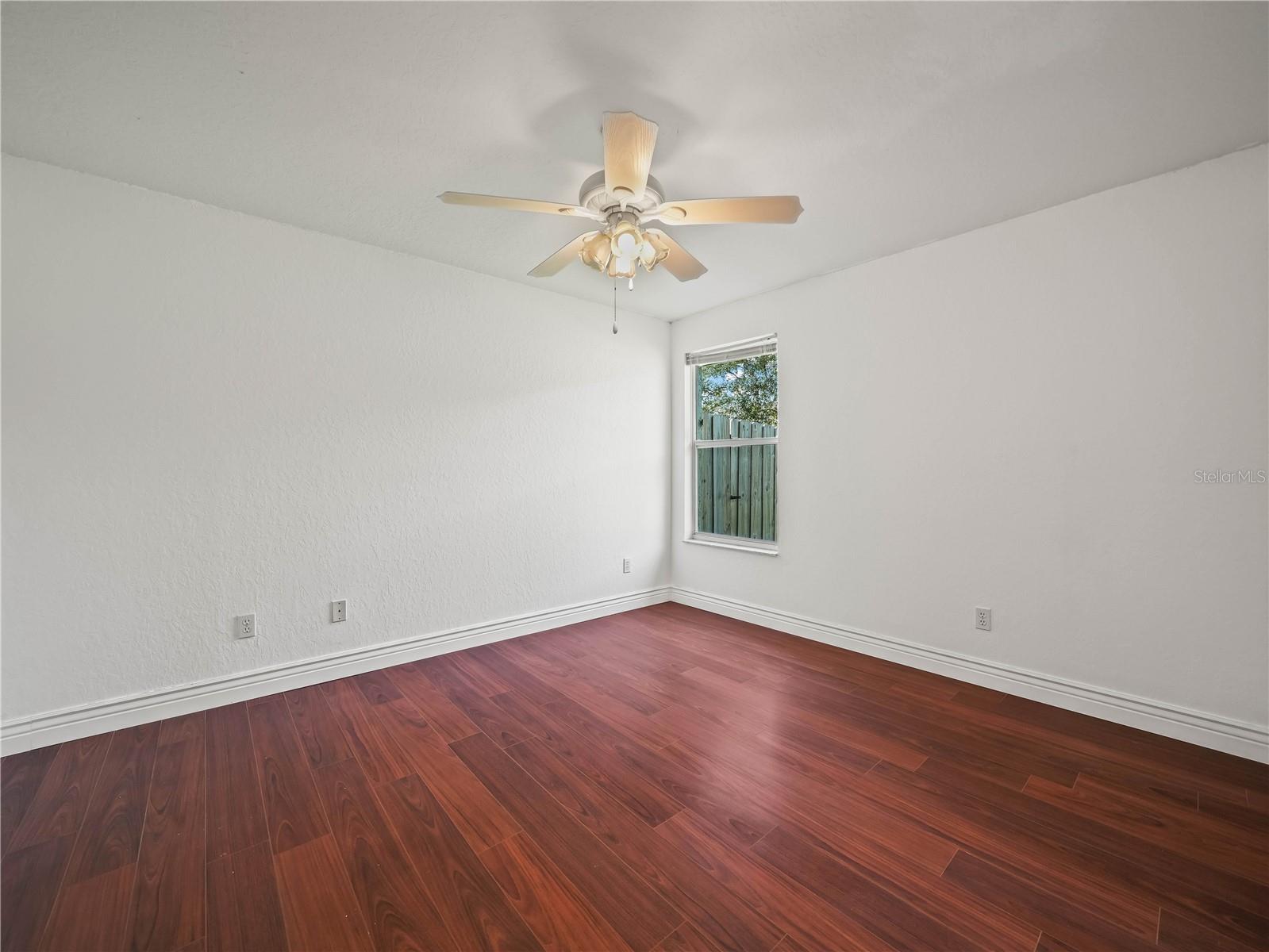 Listing photo id 27 for 3504 Kilmer Drive